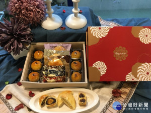桃竹苗分署輔導單位的中秋伴手禮「日光中秋餡好裡」禮盒。