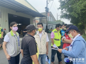 市府團隊巡視二行里水患自主防災社區整備情況