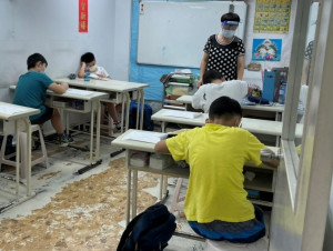 新北市政府攜手補教團體舉辦「110學年度希望萌芽助學計畫」，提供弱勢學子一整年全額免費補教學習資源