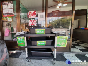 10月1日起自助餐、便當店依規定應設置紙餐具回收設施／陳致愷翻攝