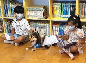 新莊裕民分館特別擴大「寵物陪伴閱讀」的服務