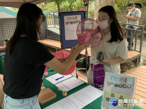 新北市環保局為落實資源循環，今(8)日於淡江大學辦理「打包回憶 校園二手市集」