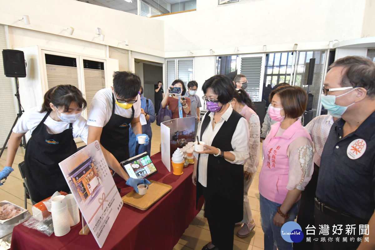 永樂商圈街區補助青年展店示範計畫啟動。圖／記者鄧富珍攝