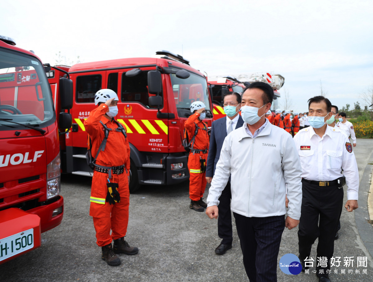 消防署長蕭煥章今(10)日下午率署內同仁南下故宮南院國際會議廳，與消防局第一線同仁及幹部同仁座談／陳致愷翻攝