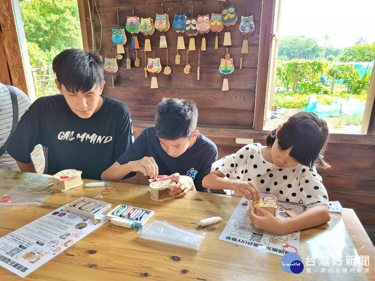 愛木村內的DIY木藝體驗，是許多小朋友的最愛／陳致愷翻攝