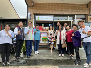 全縣第15個社區產業魚池東光社區實體店面歡喜開幕。