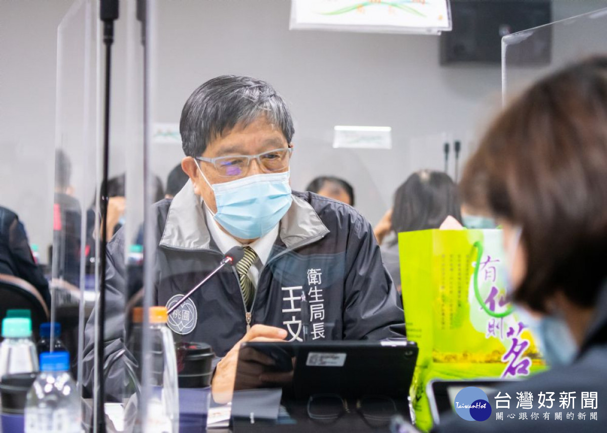 衛生局長王文彥說明第16期疫苗接種計劃