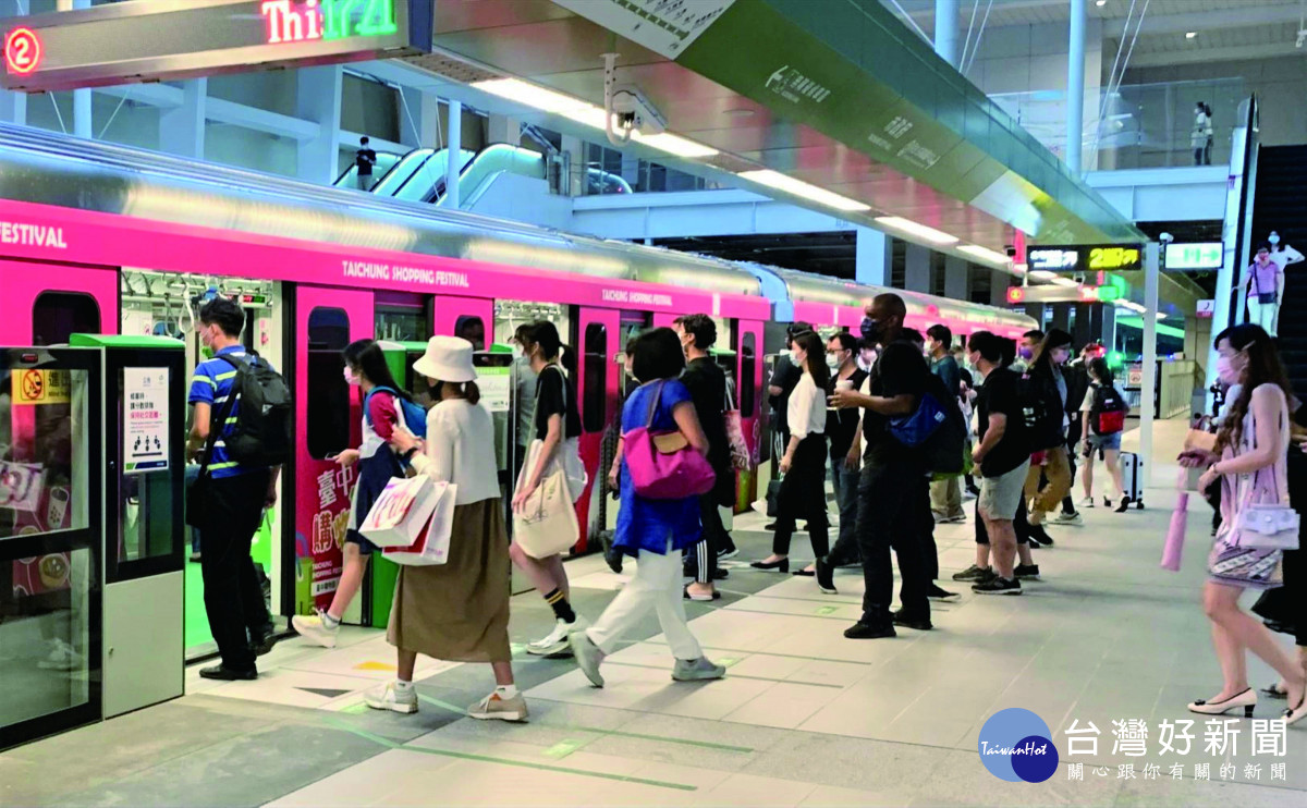 台中捷運綠線10月平均日運量達22萬人次