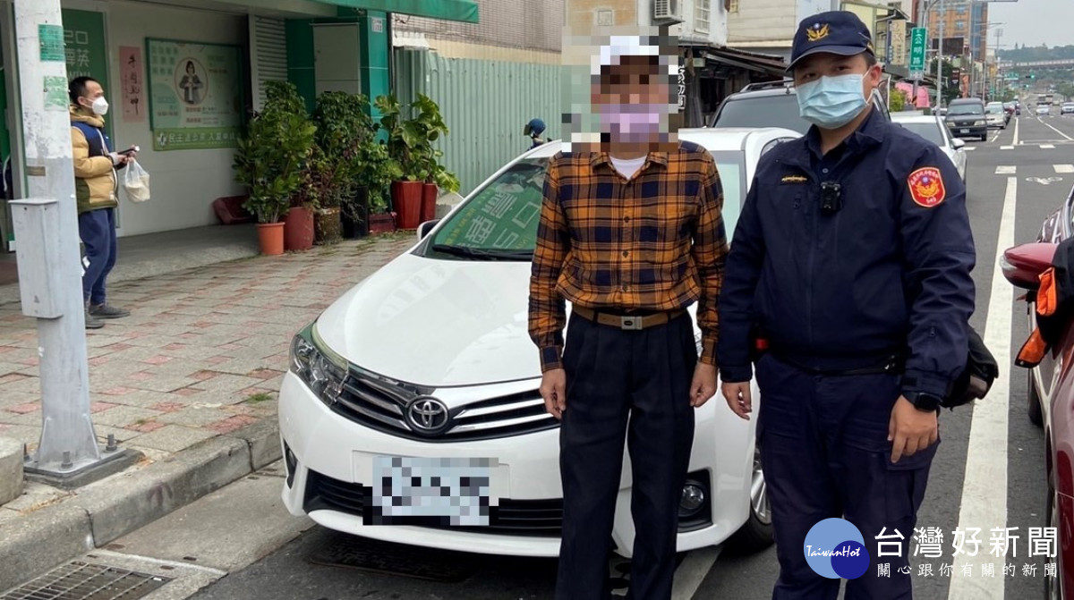南門派出所員警協助老翁找回愛車／警方提供