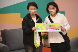 台中市長盧秀燕稱讚嘉義市2021台灣設計展，「是今年口碑最好的展覽！」／陳致愷翻攝