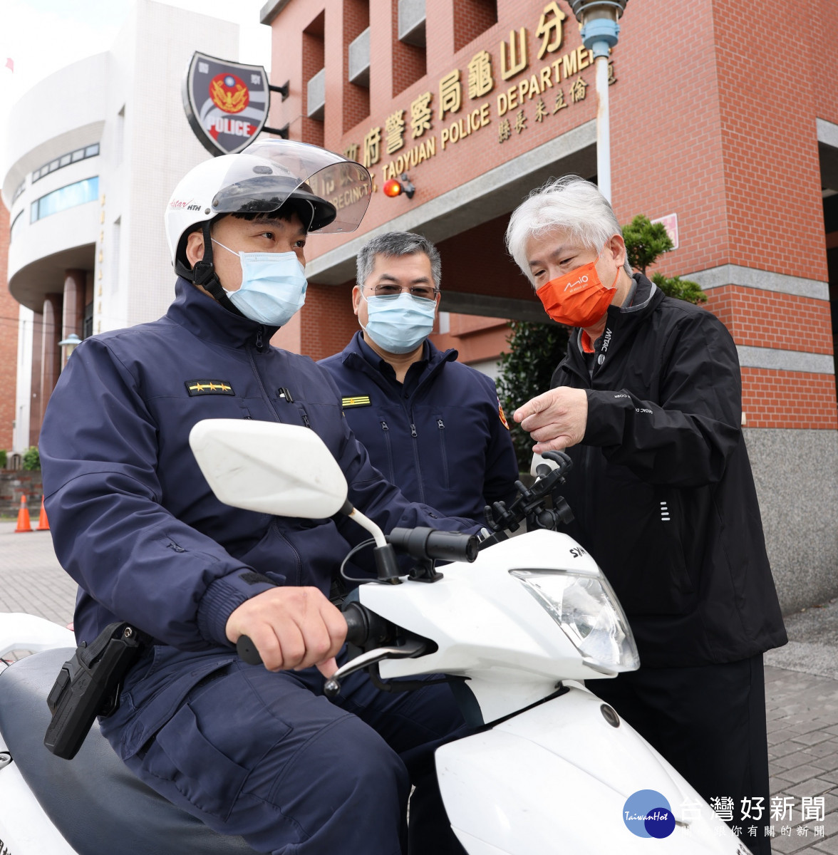 神達數位總經理張樂群解說Mio機車用行車記錄器