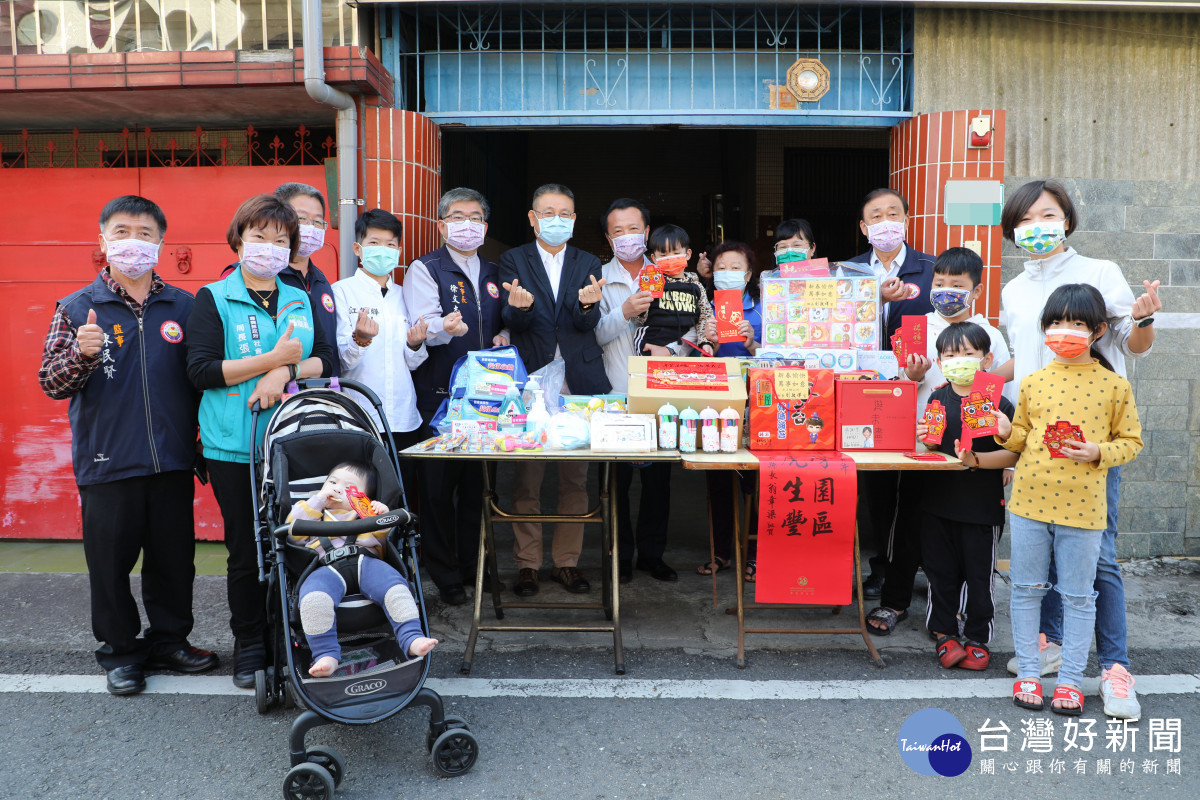 嘉義縣政府「年菜送暖 溫馨我嘉」活動邁入第十週年／陳致愷翻攝