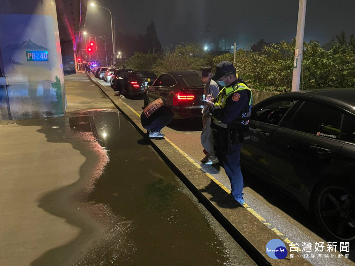 改裝車噪音深夜擾民，大園警「口袋戰術」取締違規21件<br />
<br />

