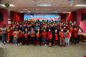 南投家扶扶幼委員頒聘書志工交接典禮。（縣府提供）