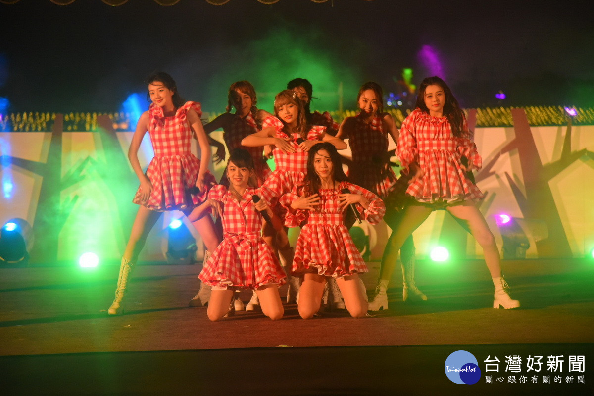 PINK  FUN等團隊演出高潮迭起。（縣府提供）