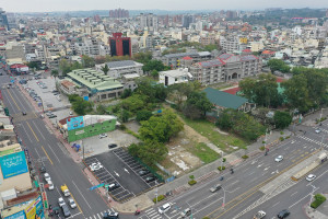 嘉義市民族國小西側公有土地第一期公辦都市更新今天正式簽約／陳致愷翻攝