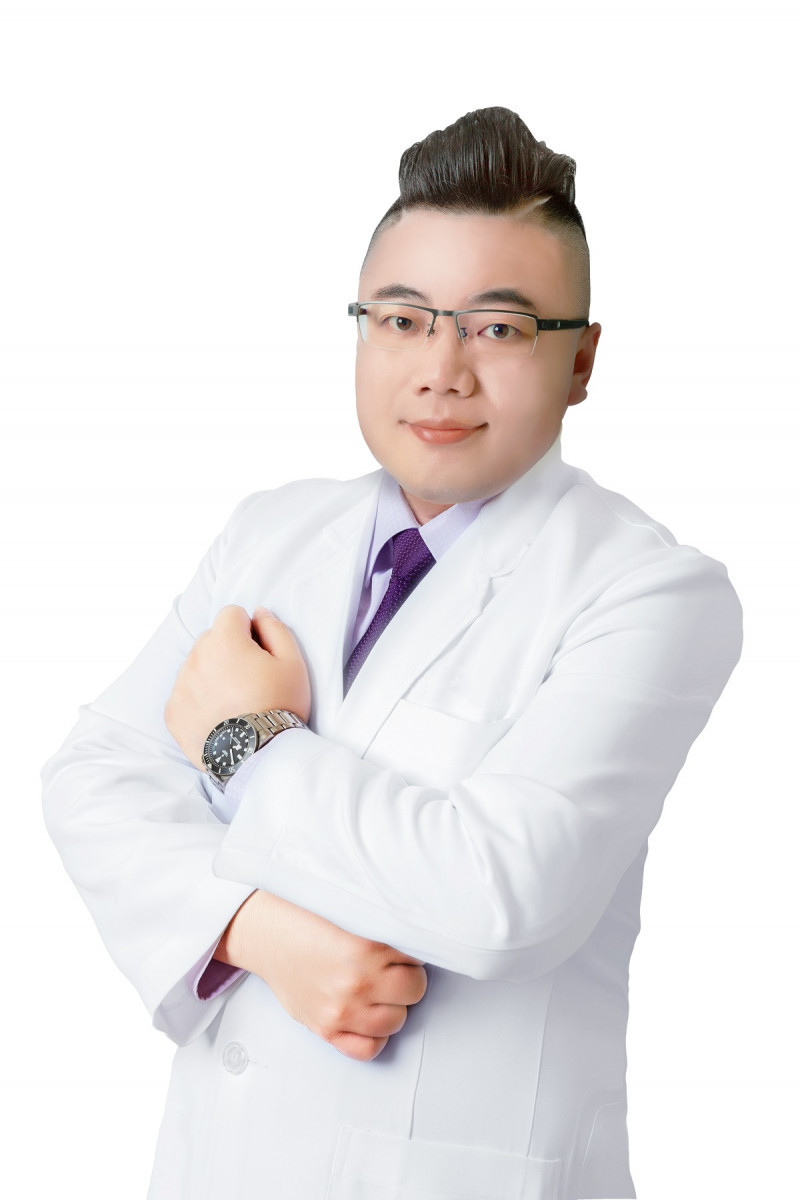 圖說：黃雍宗醫師希望帶給大家健康，自信，美麗的醫美新概念。