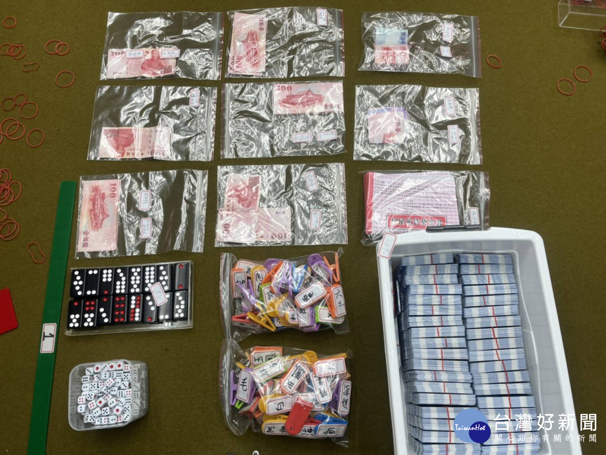 警方查扣賭資現金5200元及籌碼1494張(換算現金149萬4000元)<br />
<br />
