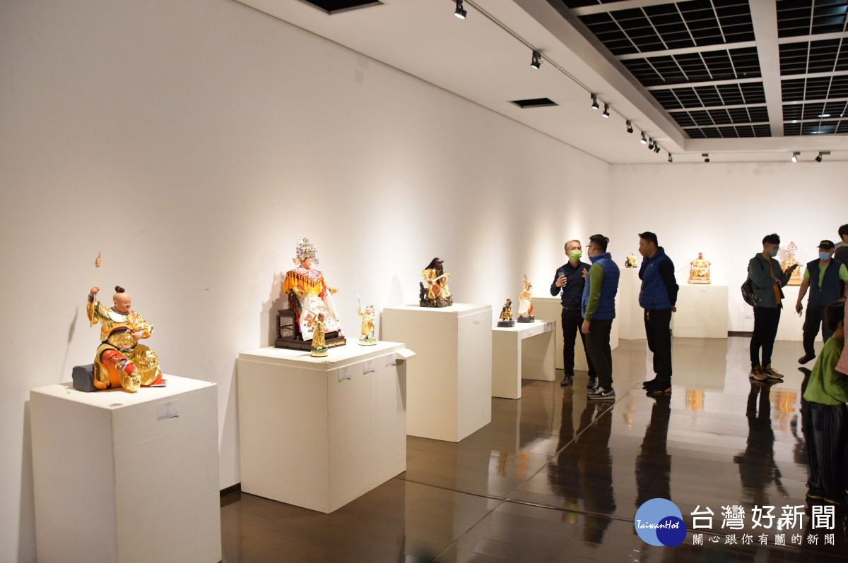 阿發師粧佛工藝展，神韻活現盡顯精工技藝。