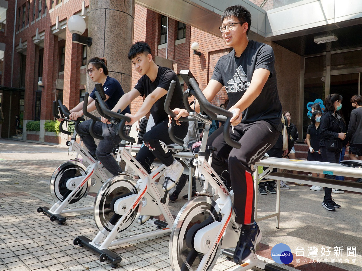 大葉跨域交流　新生體驗踩飛輪發電認識不同學系特色