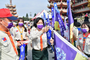 彰化縣慶祝三五童軍節900多名小童軍參加聯合檢閱。圖／記者鄧富珍攝
