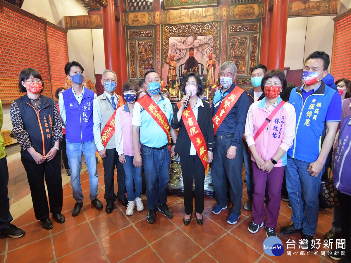 文昌帝君聖誕　興賢書院設俎豆行三獻古禮祭拜為考生祈福
