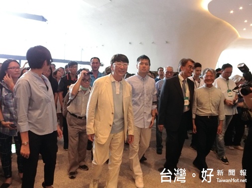 設計師伊東豐雄認為興建完成臺中國家歌劇院,是不可能的任務。(記者賴淑禎攝)