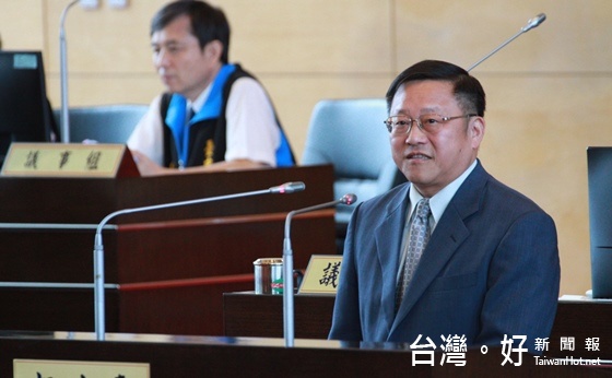 台中市府農業局長王志雄建議推動農業保險,保障農民損失。