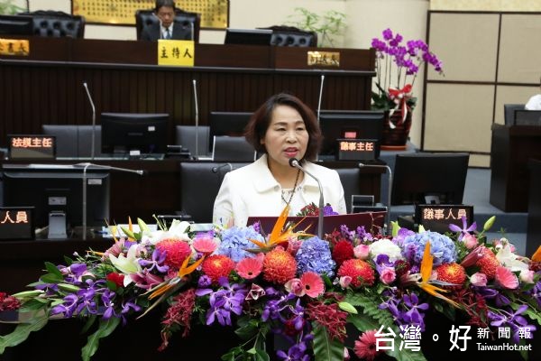 賴美惠議長表示,自己懷著感恩的心在大家的見證下宣誓就職