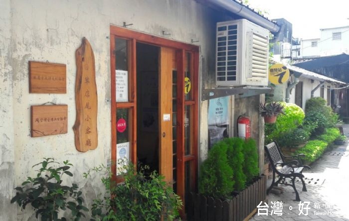 楊勝評局長表示,有意願加入「借問站」服務行列的店家,即日起至10月31日以前向桃園市政府觀光旅遊局提出申請送中央機關審查。