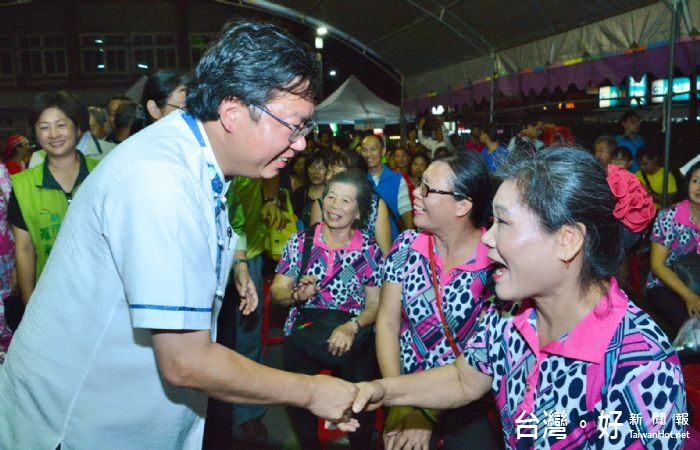鄭市長表示,市府將在新屋舉辦「農業博覽會」,也將在永安漁港北側設置「客家地景公園」。