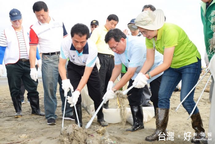鄭市長表示,市府規劃設立許厝港濕地公園,成為環保教育、生態教育園區。