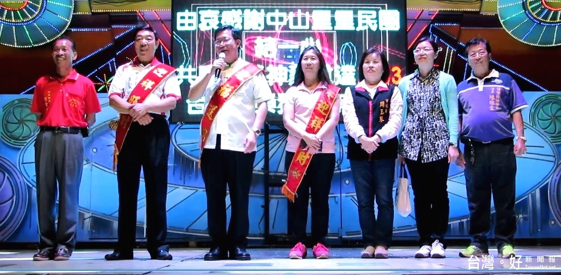 鄭市長表示,建醮完成帶來好兆頭,相信神明將保佑楊梅大建設、大發展。