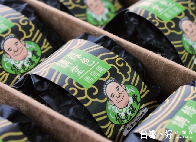 曾國安指出,有機茶農栽種有機茶費工、費時又要花錢,絕不可能拿不好的東西混充,拿石頭砸自己的腳。(圖/綠色講堂生態科技提供)