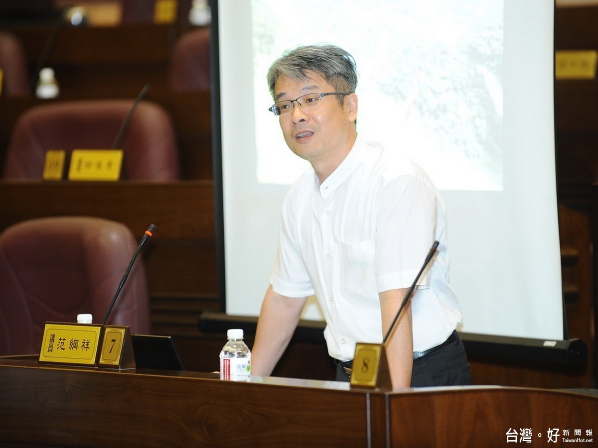感嘆淪為文化沙漠,桃園市議員范綱祥為桃園人悲哀。