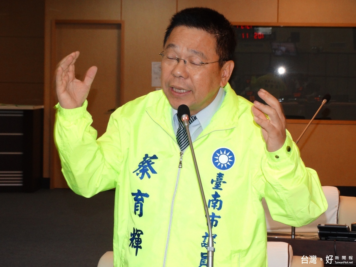 國民黨團書記長蔡育輝請警察局結合少年隊、婦幼隊和偵查隊的力量,成立一支主動出擊進入校園的打擊毒品大隊,將毒品買賣逐出校園。
