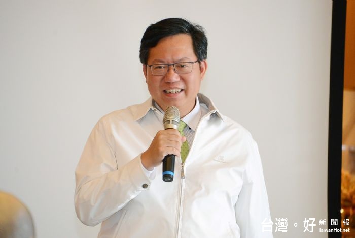 鄭市長指出,華泰名品城第二期預計引進超過65個國際品牌,並於10月22日招募博覽會開放應徵約1,200個職缺,帶動就業機會。