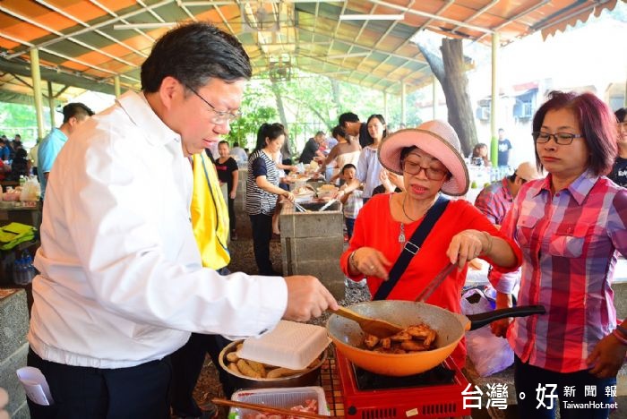鄭市長表示,勞工朋友在工作之餘,也要有健康的休閒育樂活動及終身學習的人生目標。