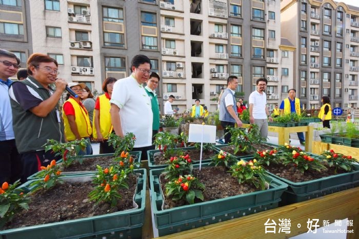 鄭市長表示,從推動成果可以看見各社區的低碳創意無限,能帶動桃園市更多鄰里共同落實低碳生活。