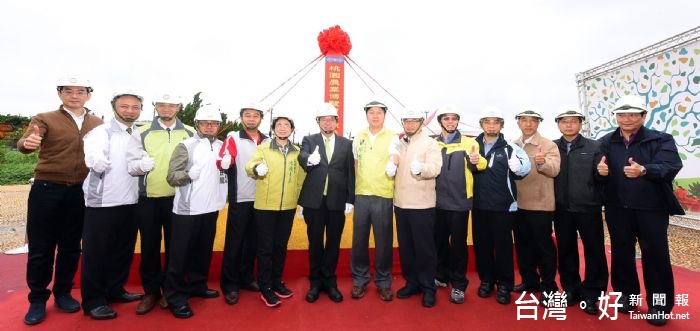 鄭市長表示,選擇新屋舉辦農業博覽會,一方面建設新屋,二方面也要展現桃園的農業特色。