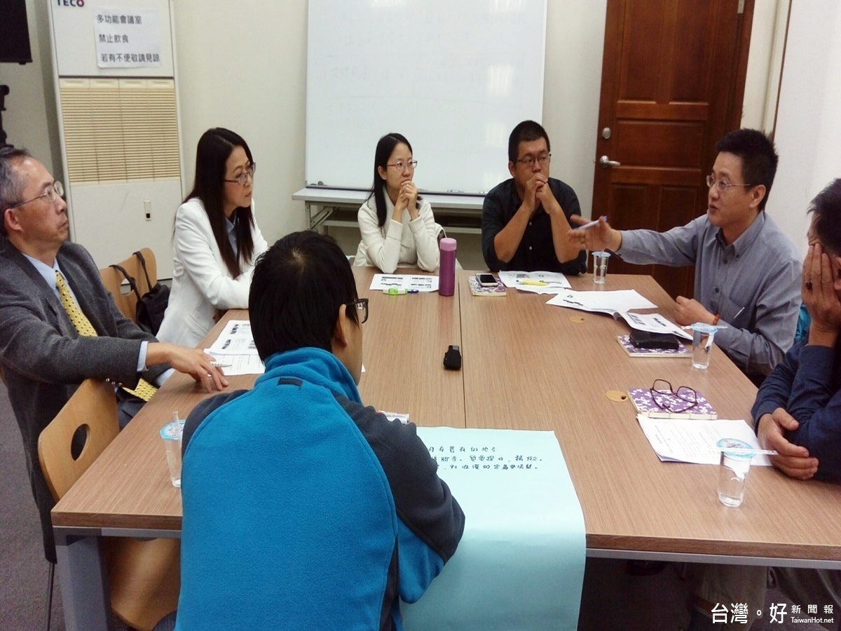 浪漫臺三線客庄地方論壇聆聽在地聲音凝聚發展共識,希望透過「世界咖啡館」(The World Cafe)的討論方式激發參與者對桃園臺三線的想像,凝聚桃園臺三線的未來發展共識