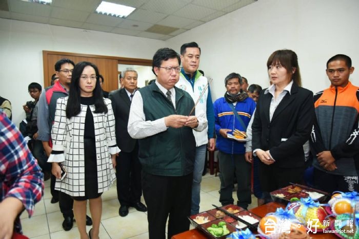 鄭市長表示,市府會與家屬站在一起,協助家屬找出真相,並爭取該有的職災補償及損害賠償。