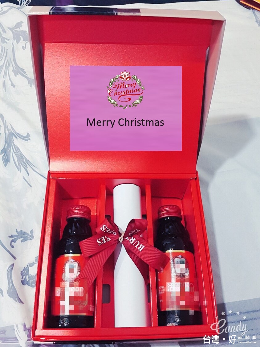正官庄的活力飲品不只訴求補氣補力,保持跑趴的體力,精美的包裝也很適合當作禮物。(圖/正官庄提供)