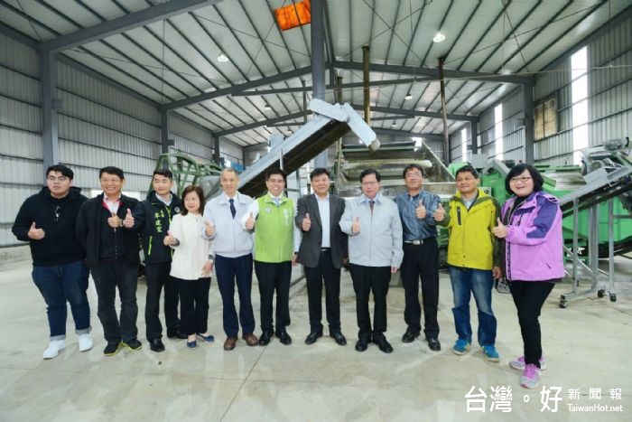 鄭市長表示,龍潭茶產業具有品牌知名度,擁有競爭力,協助龍潭茶產業永續發展,提升茶農收益。