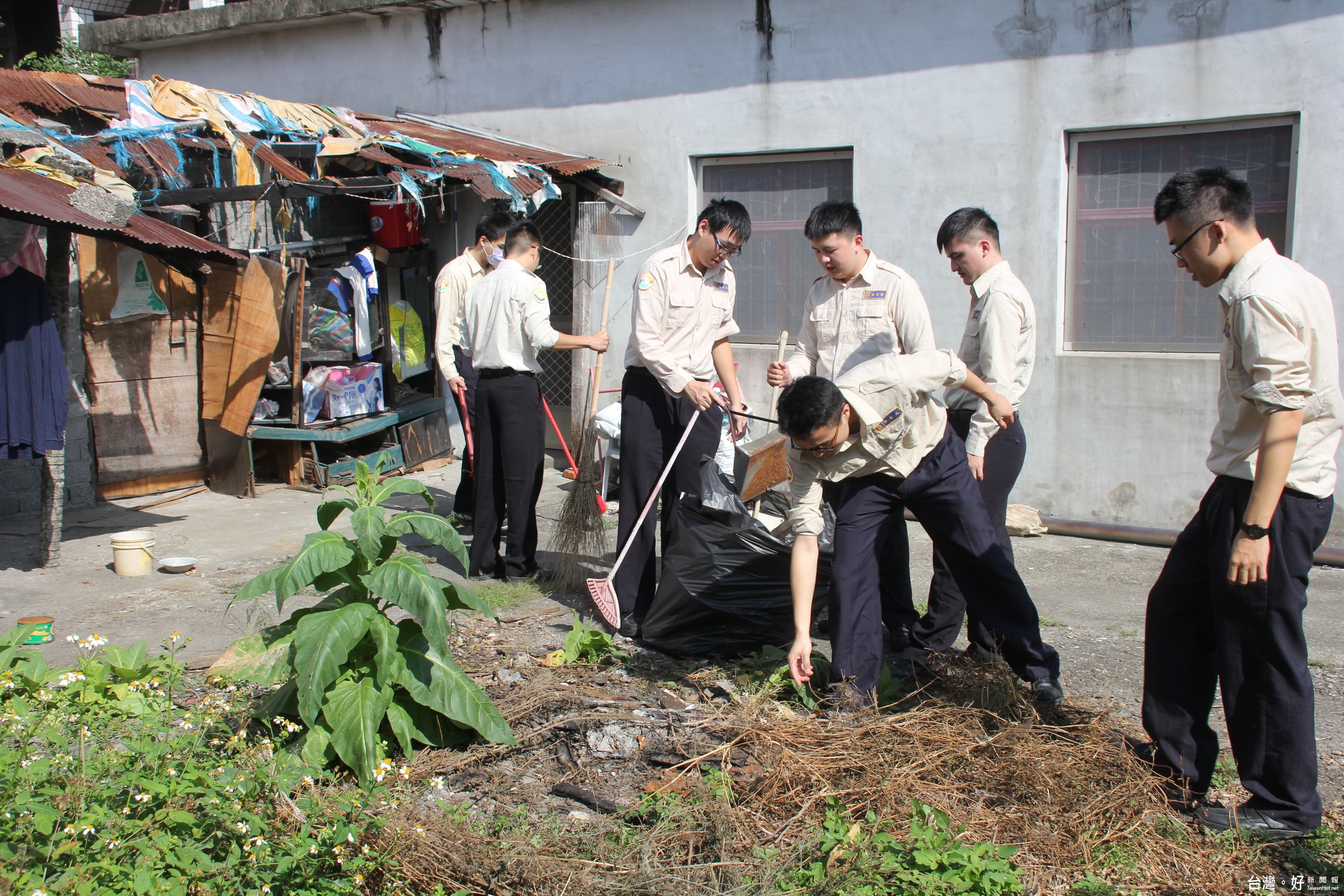 就近關懷獨老　替代役男到府協助環境清潔獻愛心