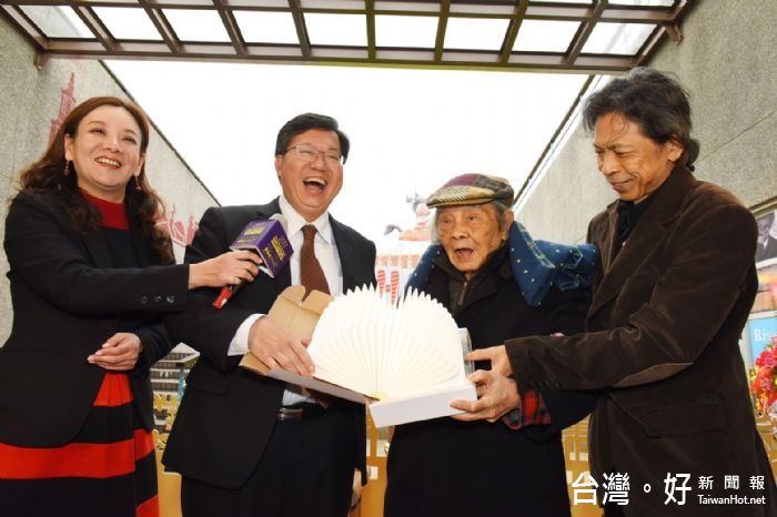 桃園市政府客家事務局，舉辦「臺灣文學之母-鍾肇政93歲慶生會」。