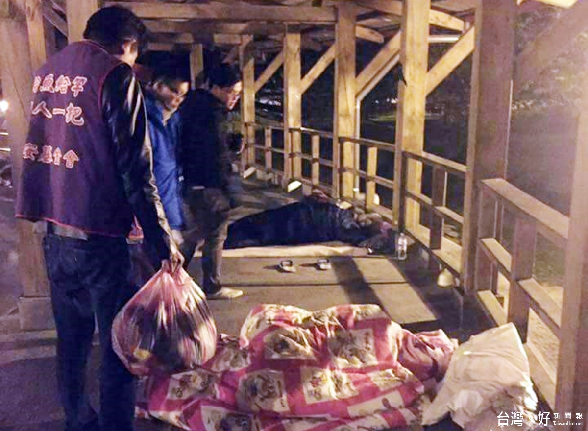 寒流來襲各地急凍,人安基金會展開防寒機制