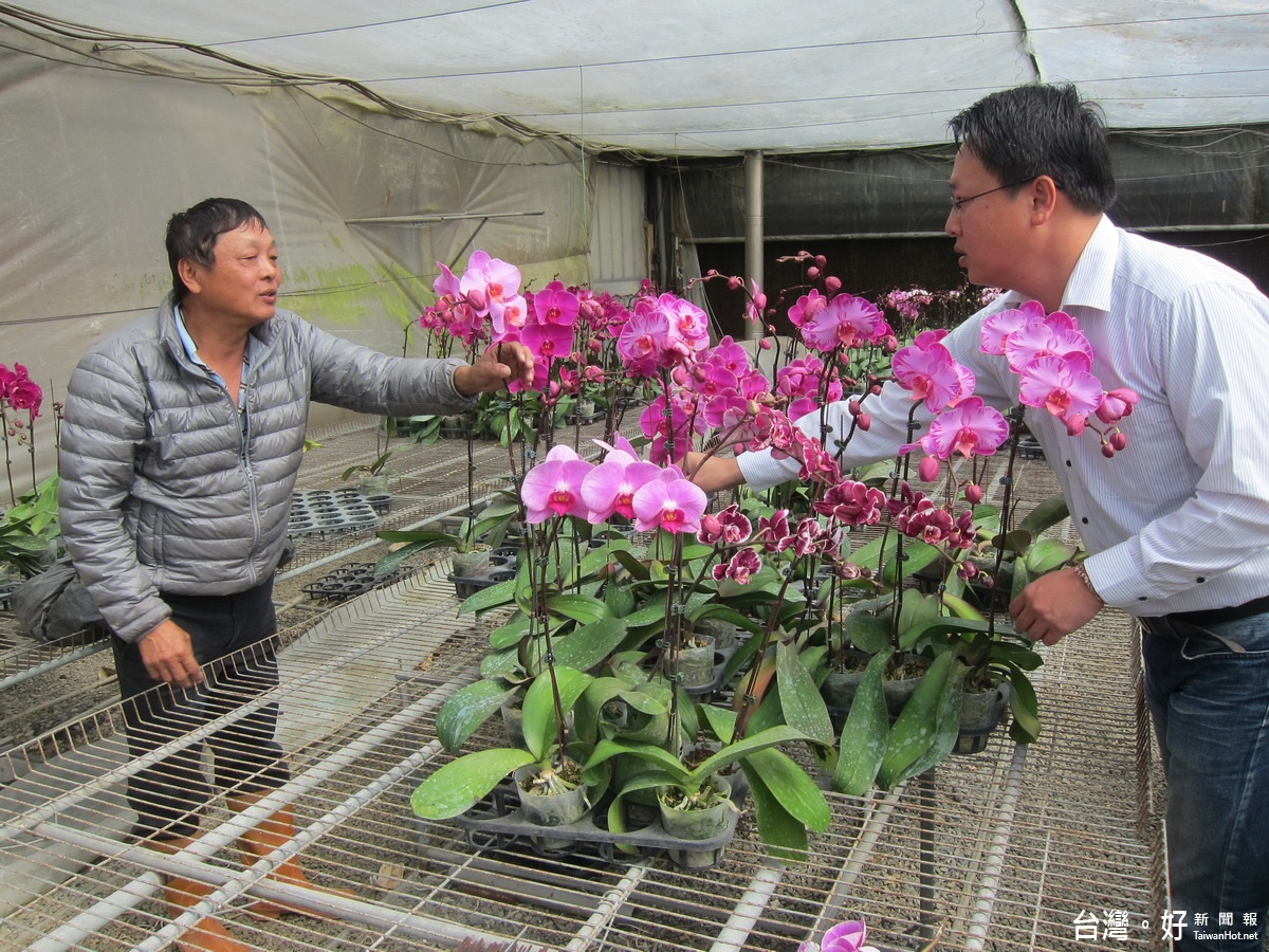 蕭飛能父子要開創觀光新亮點。（記者扶小萍攝）