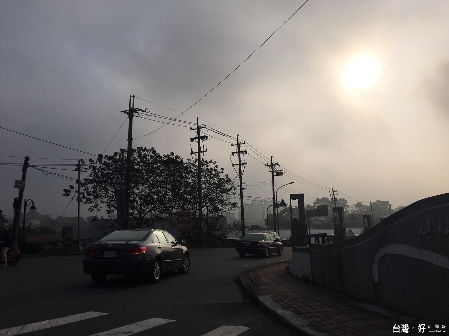 從埔里愛蘭橋附近往埔里市區,幾乎看不到市區建築物。(記者賴淑禎攝)