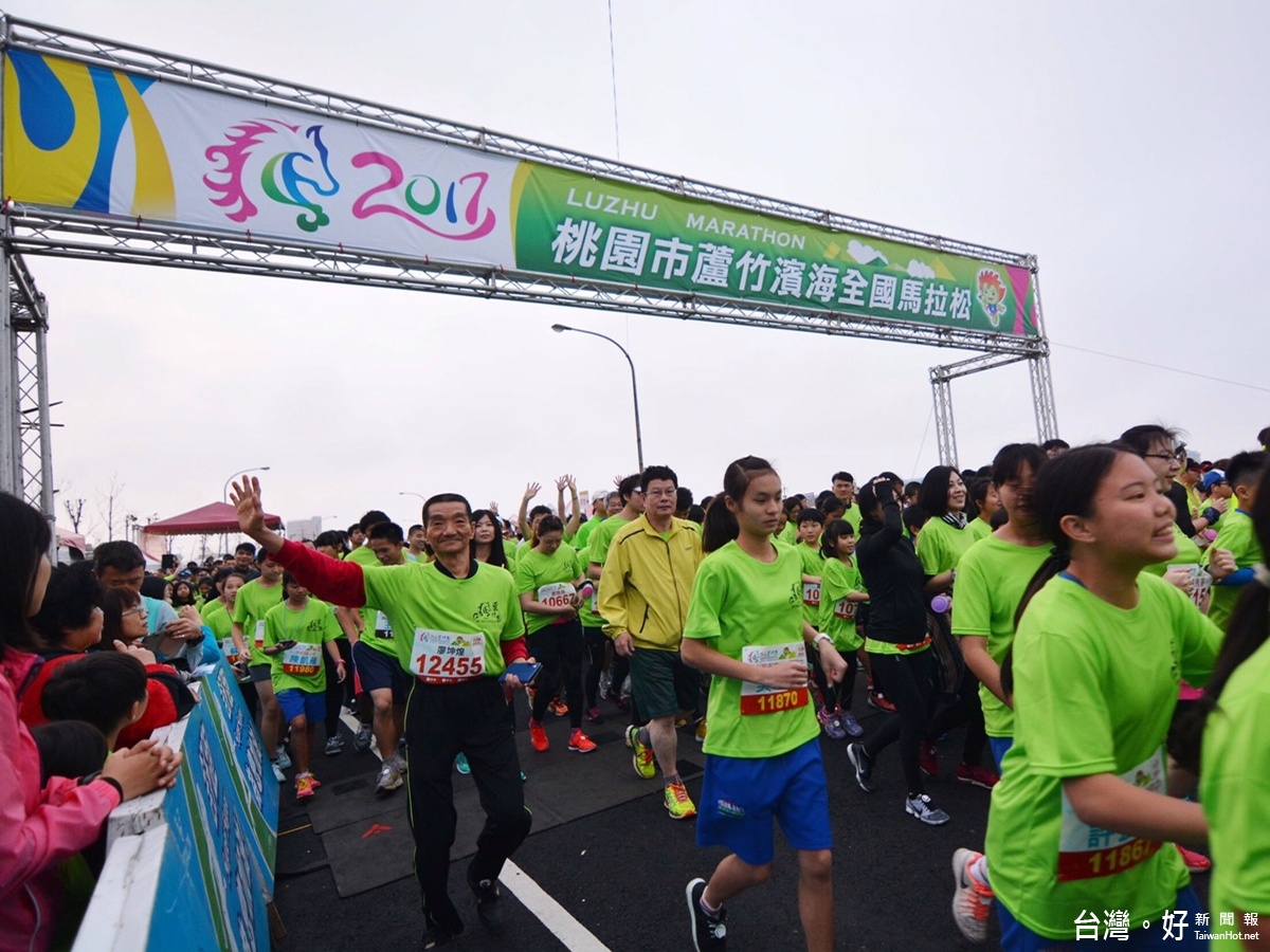 蘆竹濱海全國馬拉松7000人奔馳西濱快速道路